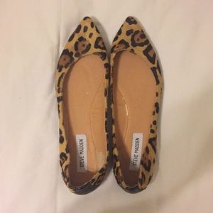 Steve Madden Leopard Flats
